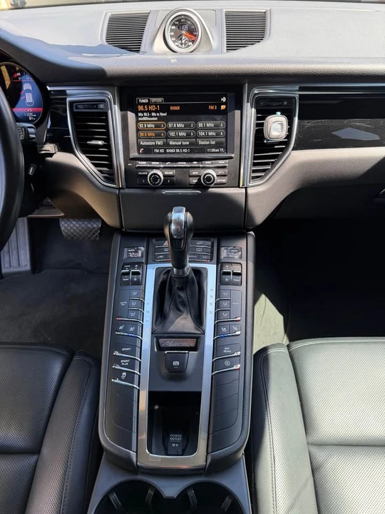 2015 Porsche Macan S - Image 12 of 15