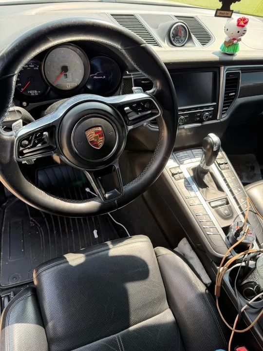 2015 Porsche Macan S - Image 2 of 7