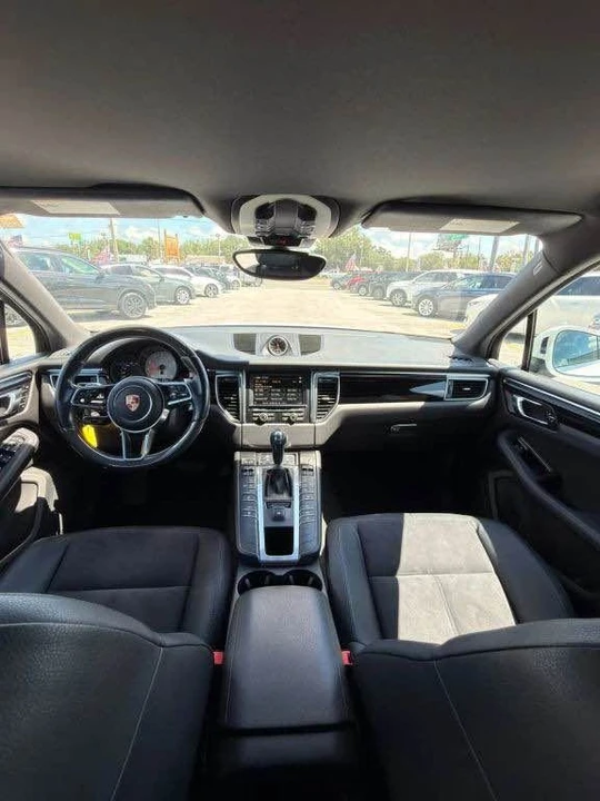 2015 Porsche Macan S - Image 2 of 10
