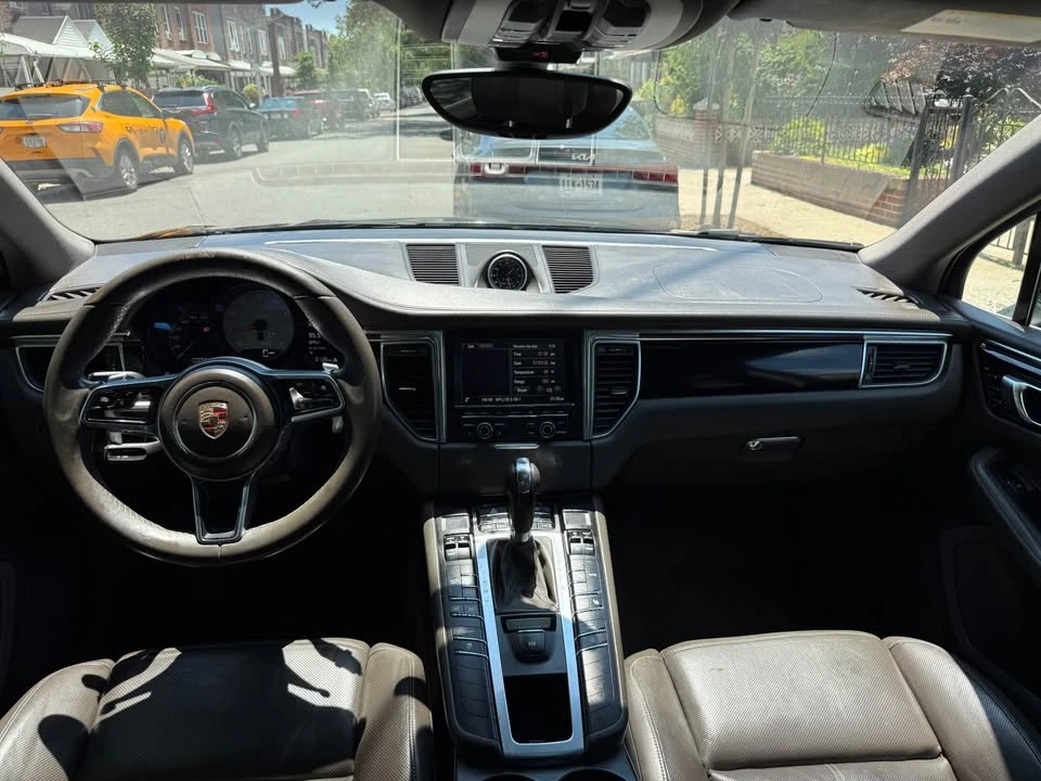 2015 Porsche Macan S - Image 15 of 20