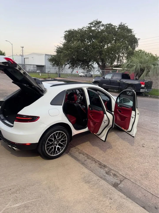 2015 Porsche Macan S - Image 15 of 20