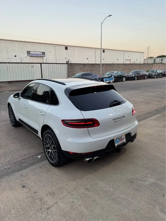 2015 Porsche Macan S - Image 3 of 20