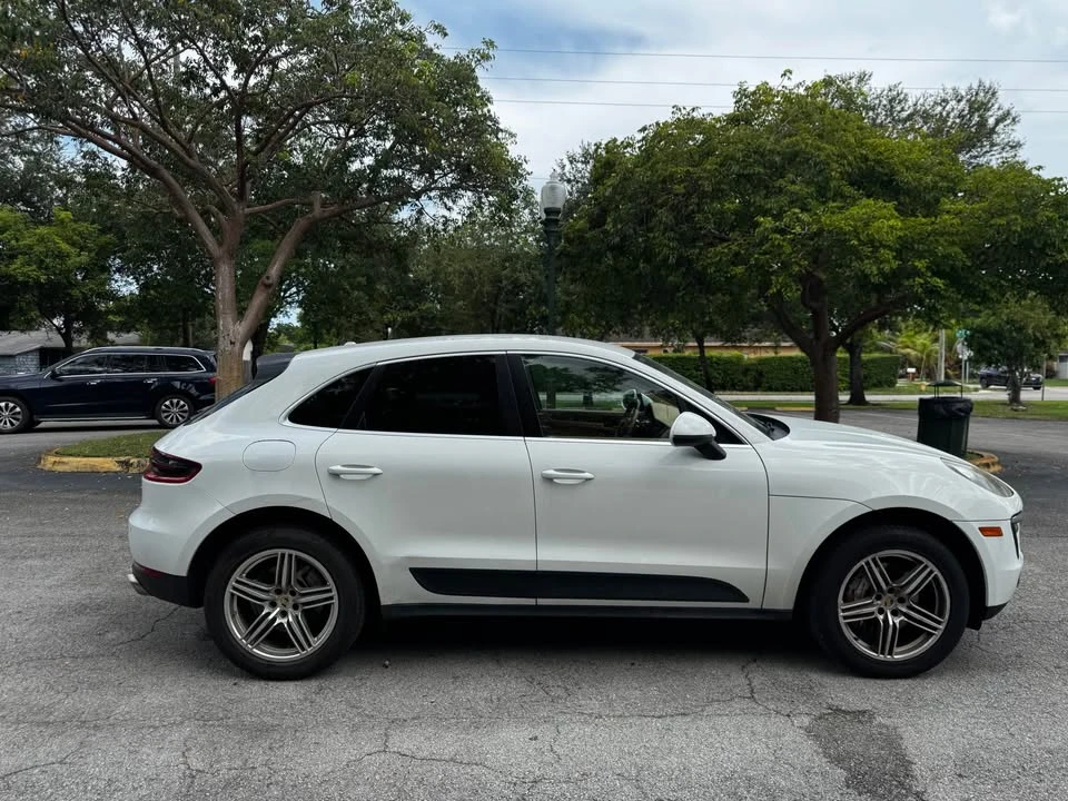 2015 Porsche Macan S - Image 5 of 11