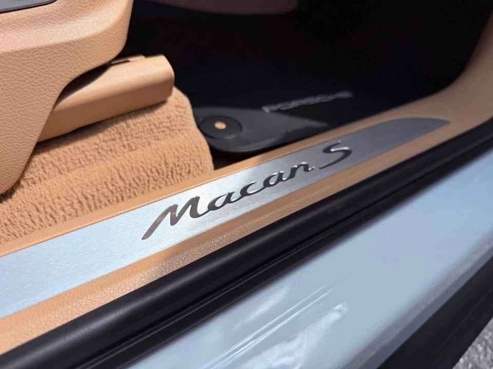 2015 Porsche Macan S - Image 14 of 16