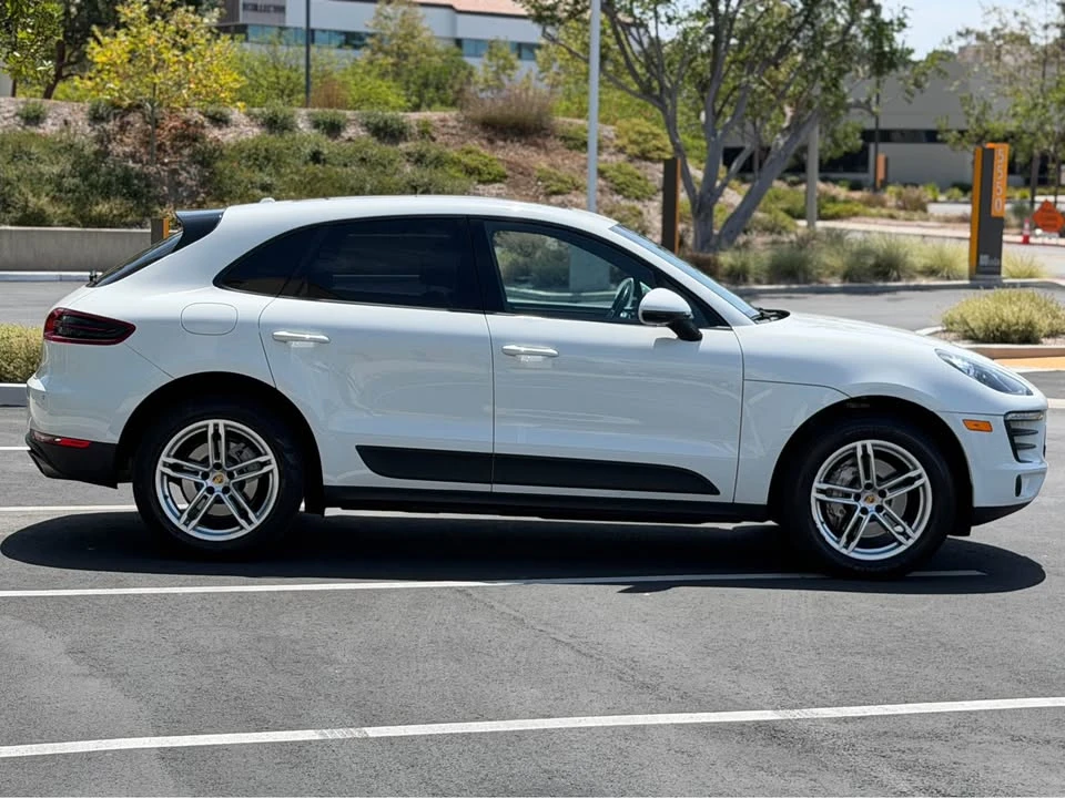 2015 Porsche Macan S - Image 2 of 20