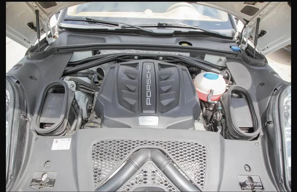2015 Porsche Macan S - Image 17 of 20