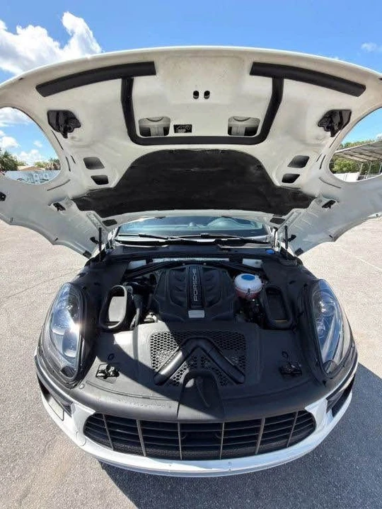 2015 Porsche Macan S - Image 9 of 10