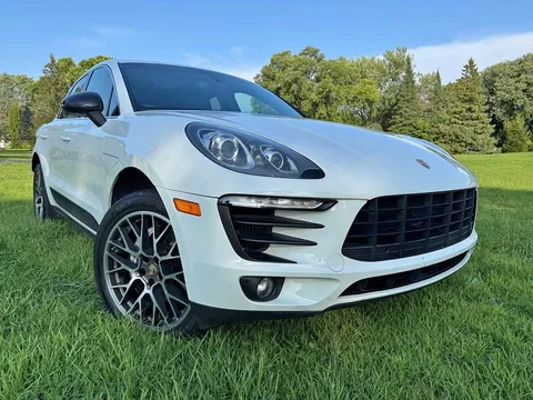 2015 Porsche Macan S Sport Utility 4D