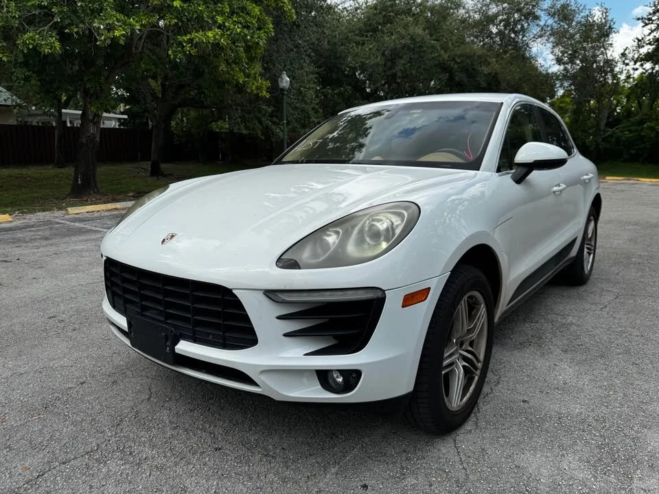 2015 Porsche Macan S - Image 2 of 11