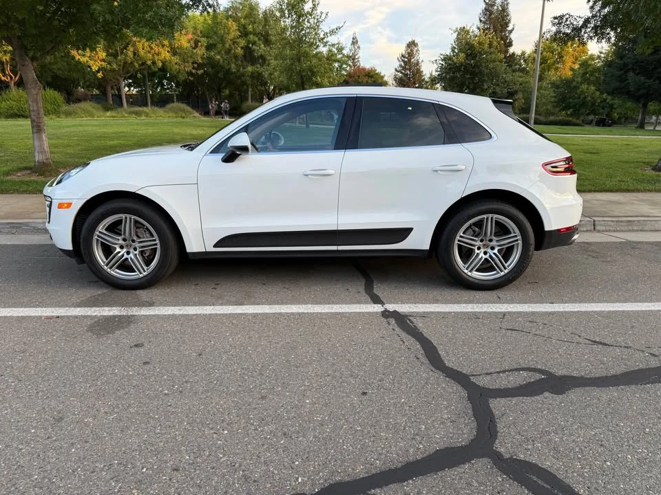 2015 Porsche Macan S - Image 2 of 13
