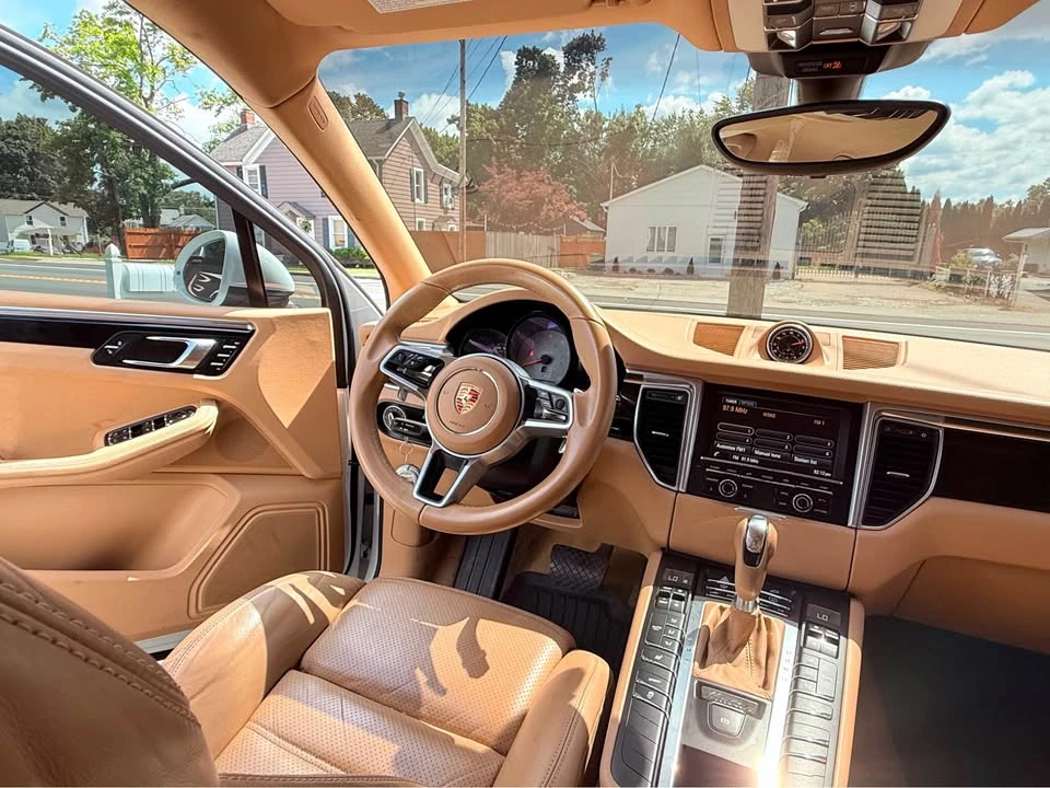 2015 Porsche Macan S - Image 12 of 16