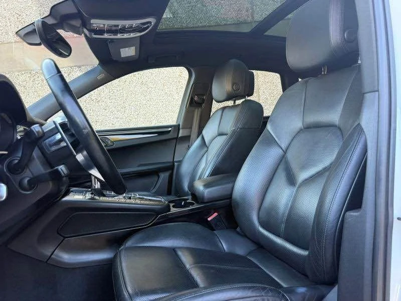 2015 Porsche Macan S - Image 8 of 15