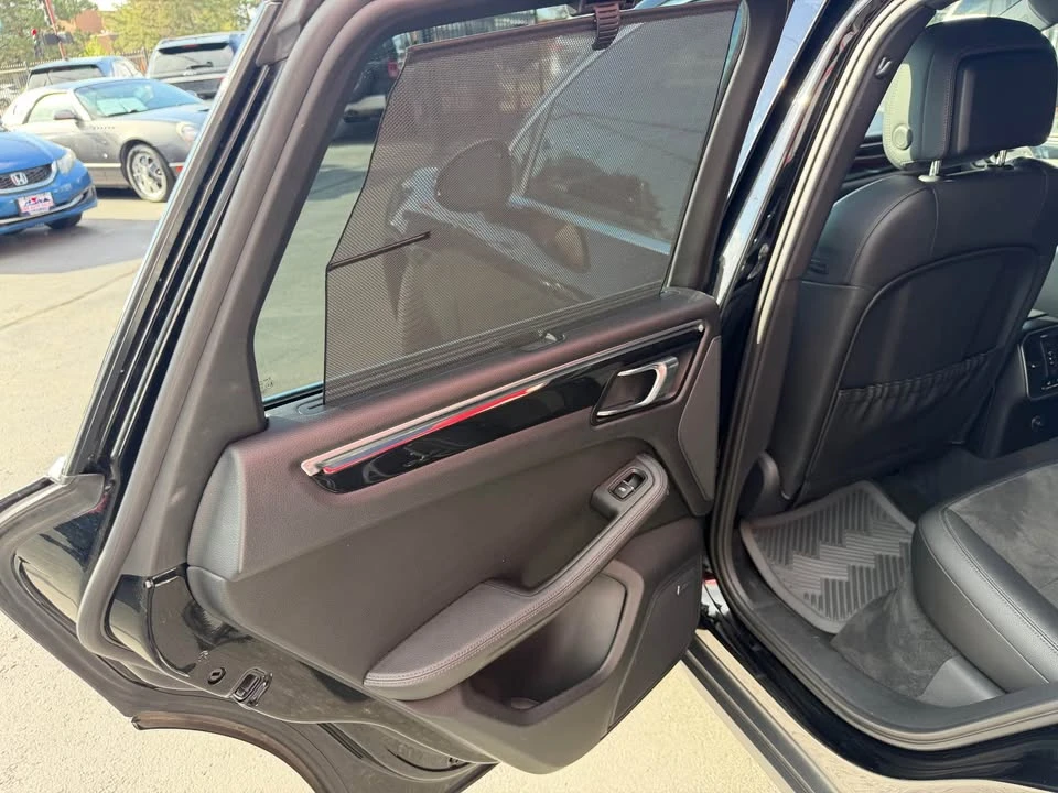 2015 Porsche Macan S - Image 15 of 18