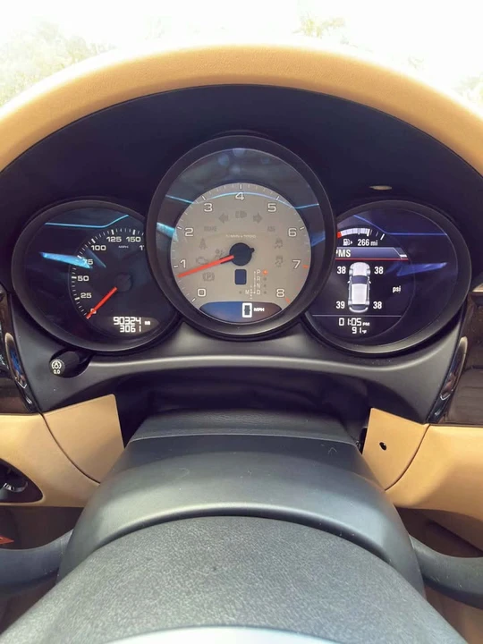 2015 Porsche Macan S - Image 13 of 19