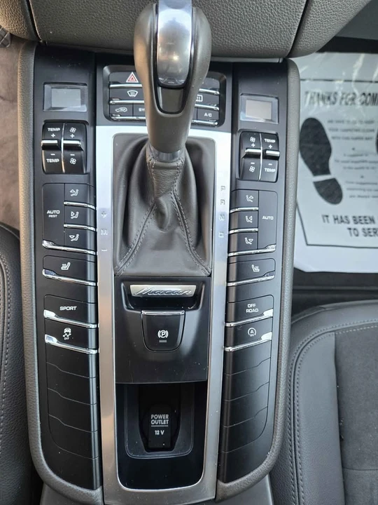 2015 Porsche Macan S - Image 11 of 20