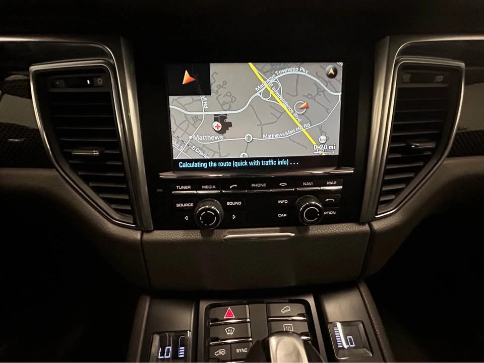 2015 Porsche Macan S - Image 16 of 20