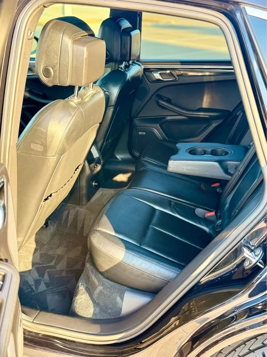 2015 Porsche Macan S - Image 8 of 16