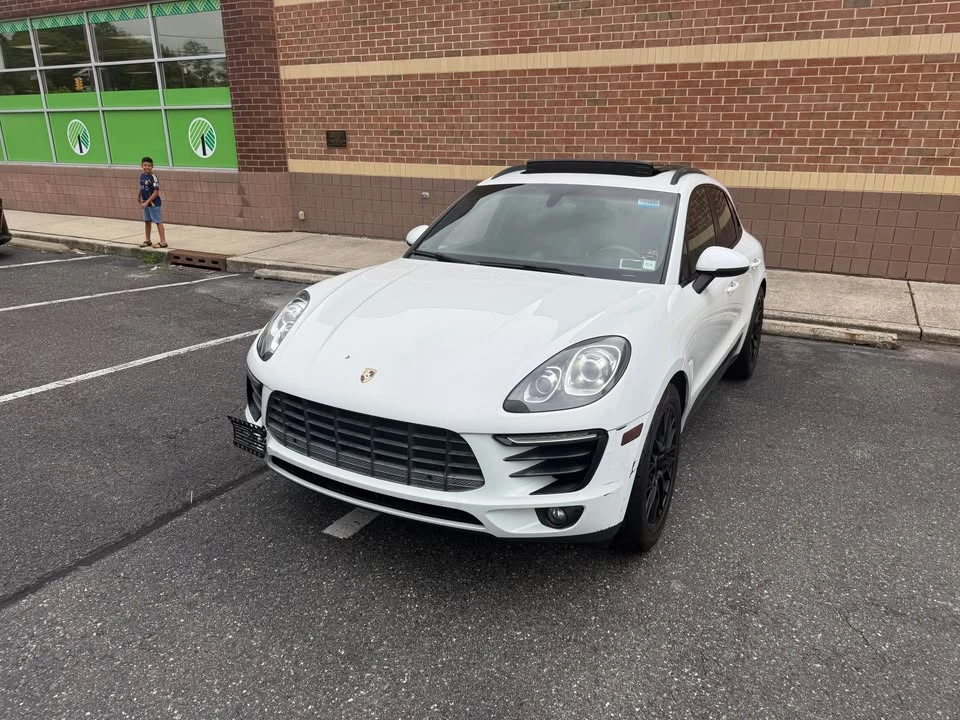 2015 Porsche Macan S - Image 16 of 18