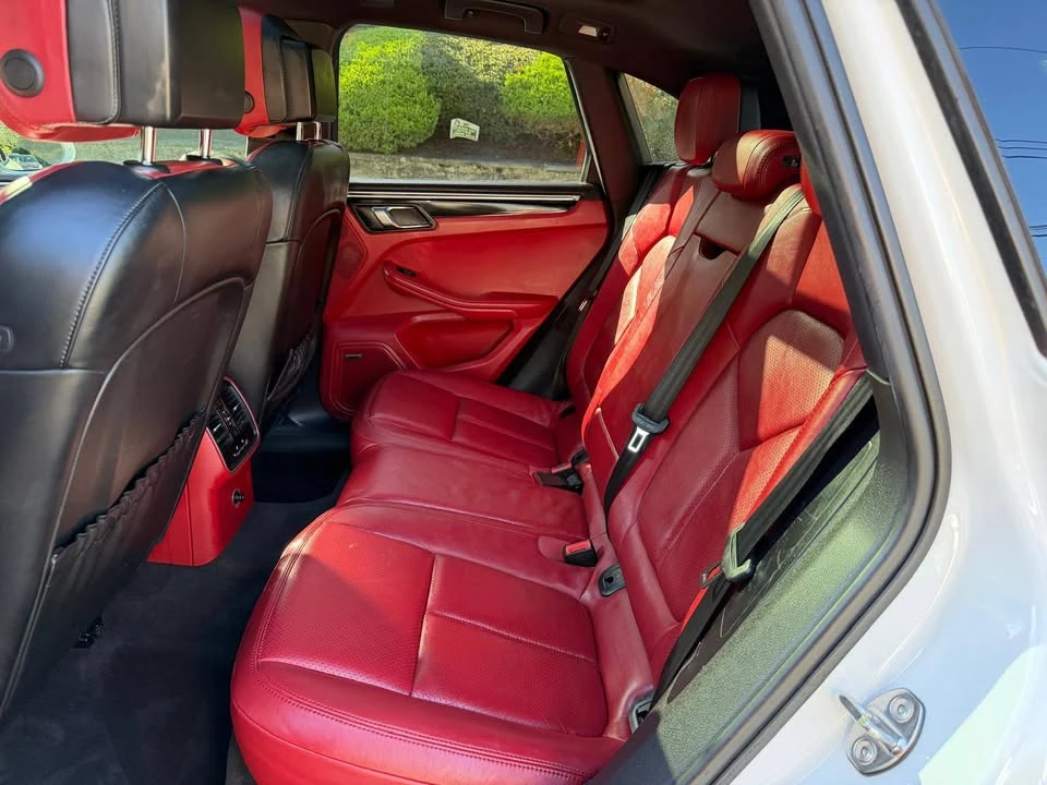 2015 Porsche Macan S - Image 17 of 19