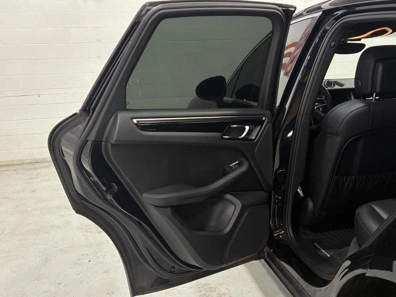 2015 Porsche Macan S - Image 17 of 19