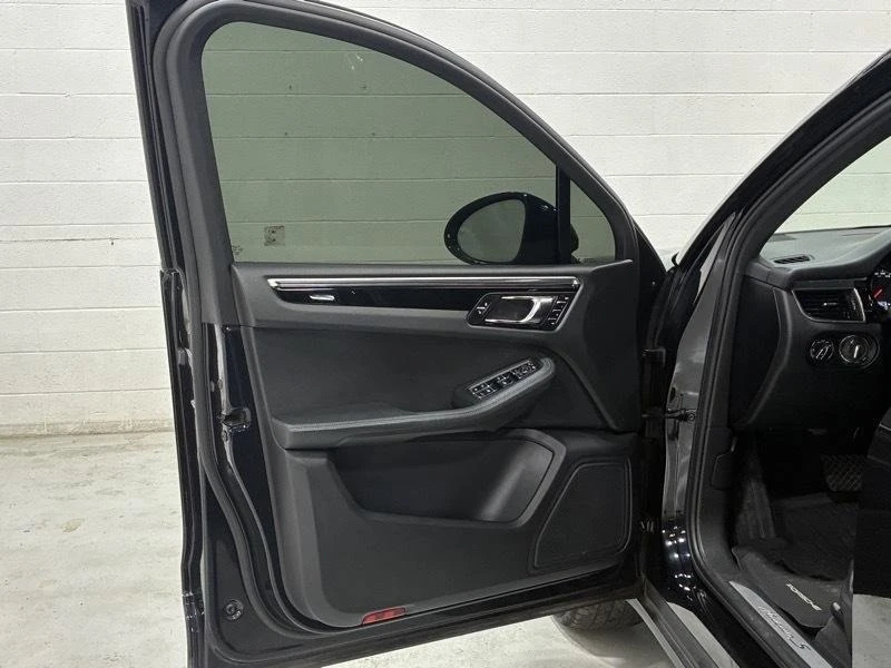 2015 Porsche Macan S - Image 11 of 19