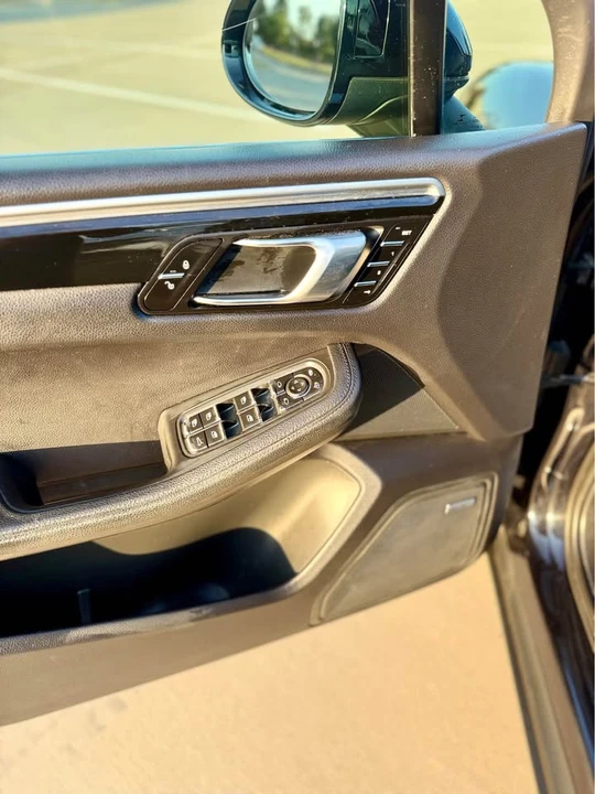 2015 Porsche Macan S - Image 16 of 16