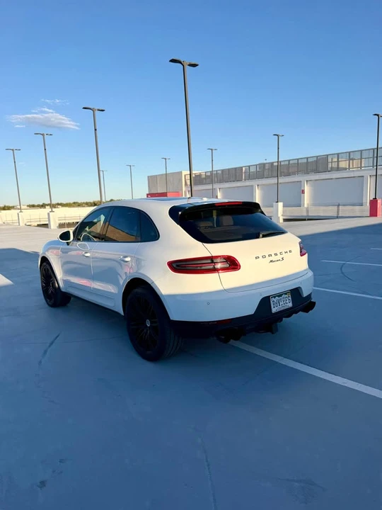 2015 Porsche Macan S - Image 8 of 17