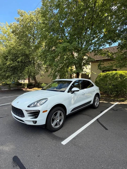 2015 Porsche Macan S - Image 2 of 7