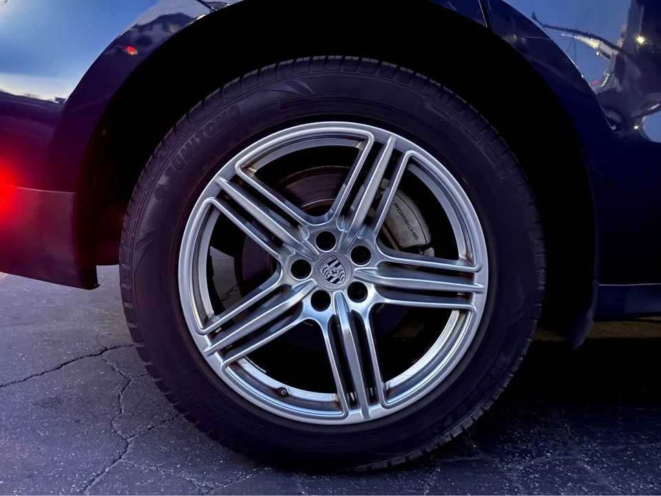 2015 Porsche Macan S - Image 10 of 11