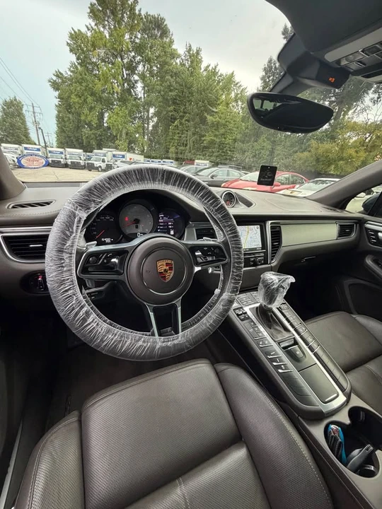 2015 Porsche Macan S - Image 11 of 20