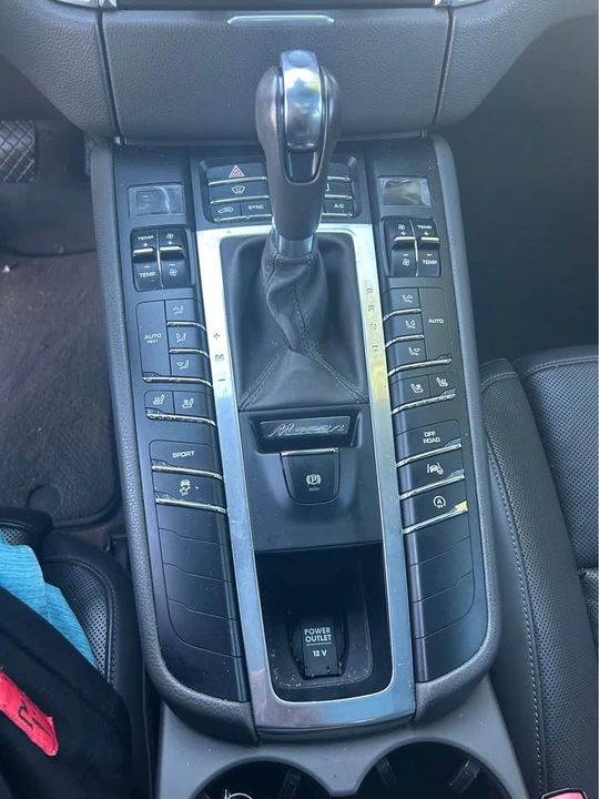 2015 Porsche Macan S - Image 3 of 20