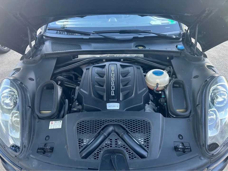 2015 Porsche Macan S - Image 2 of 20