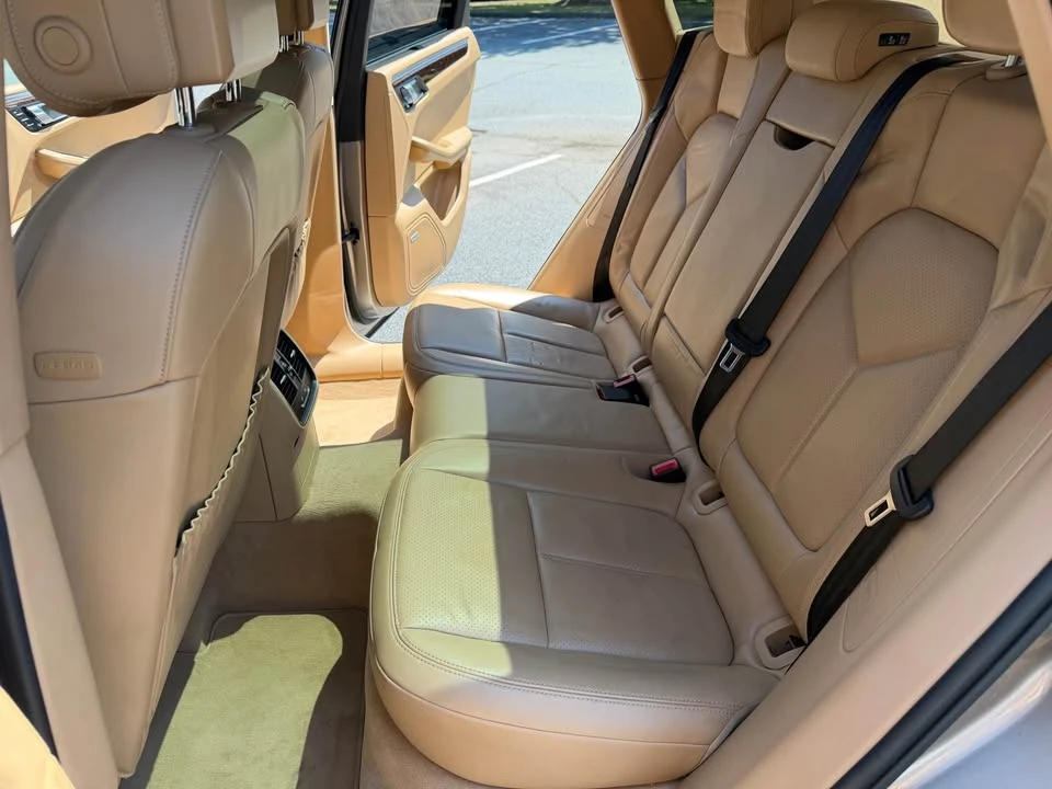 2015 Porsche Macan S - Image 10 of 16