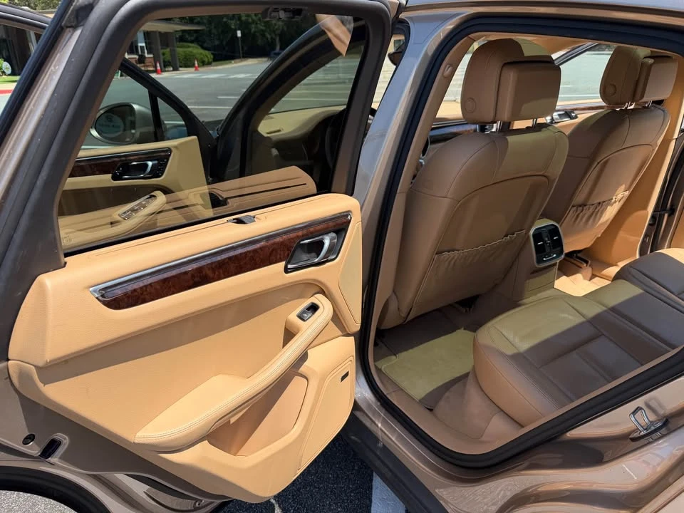 2015 Porsche Macan S - Image 9 of 16
