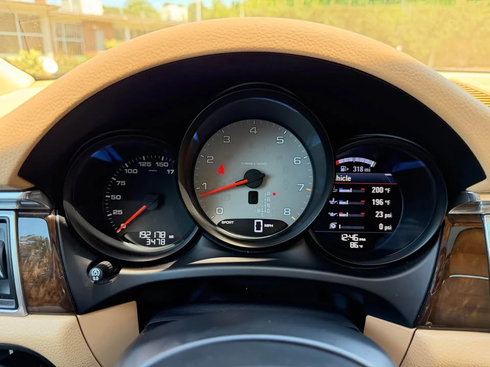 2015 Porsche Macan S - Image 15 of 16