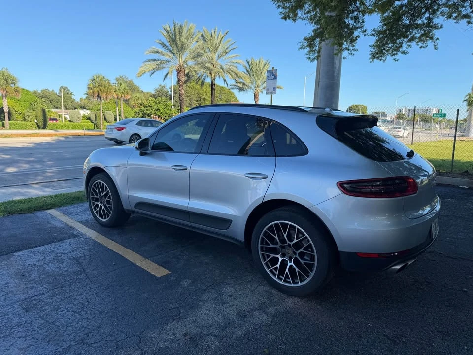 2015 Porsche Macan S - Image 10 of 12