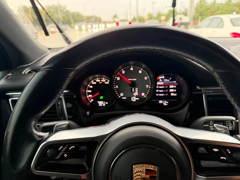 2015 Porsche Macan S - Image 12 of 12