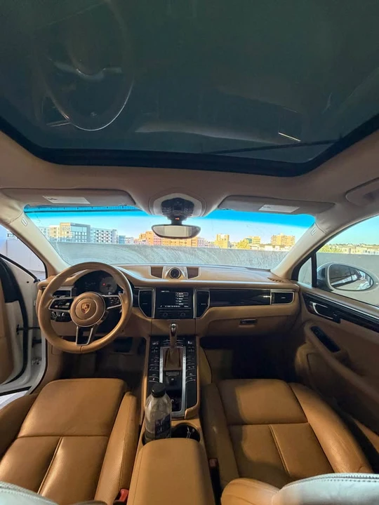 2015 Porsche Macan S - Image 15 of 17