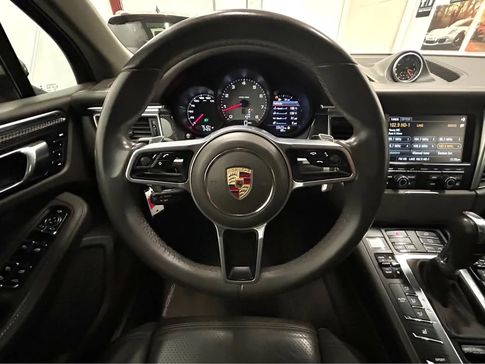 2015 Porsche Macan S - Image 17 of 20