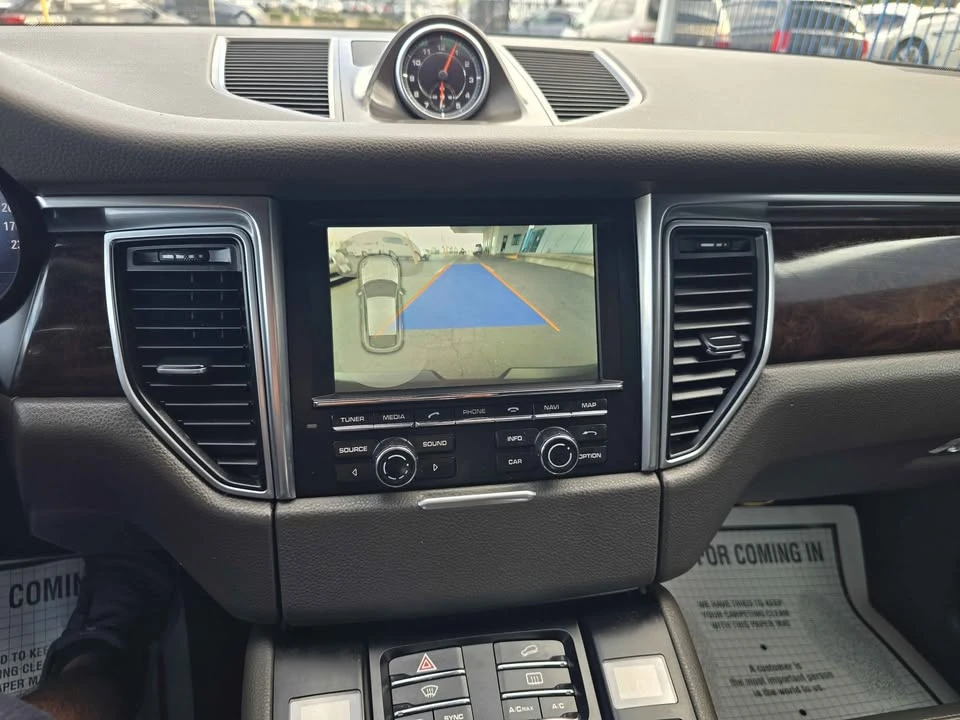 2015 Porsche Macan S - Image 17 of 18