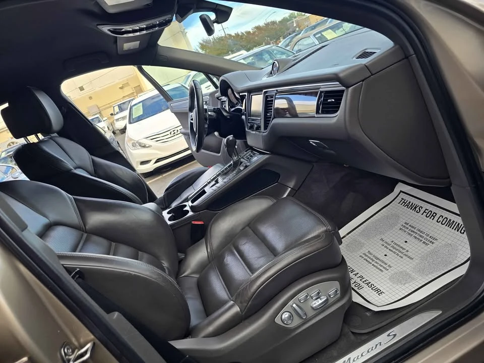 2015 Porsche Macan S - Image 16 of 18