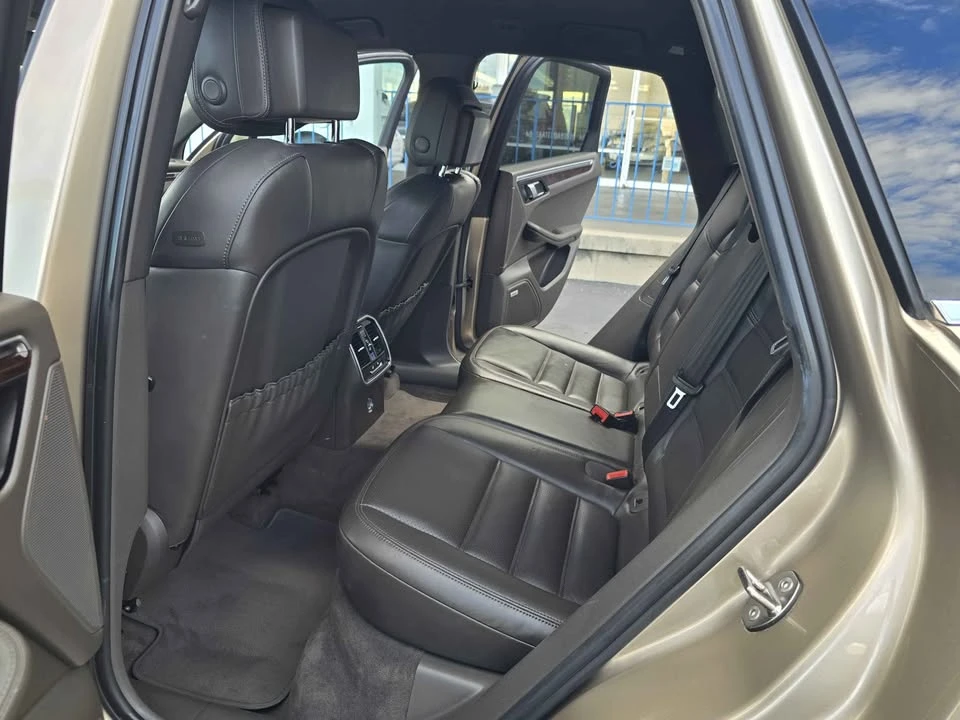 2015 Porsche Macan S - Image 11 of 18
