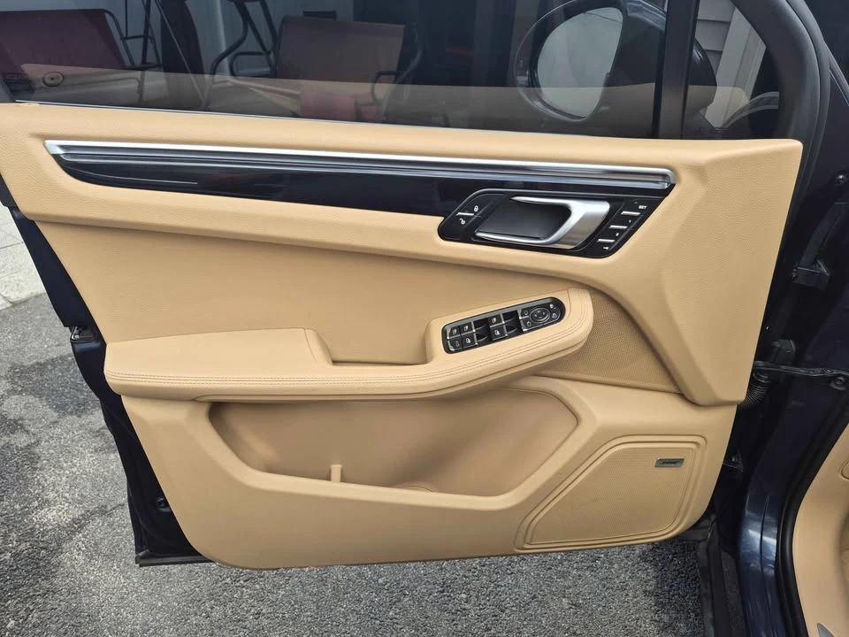 2015 Porsche Macan S - Image 7 of 19