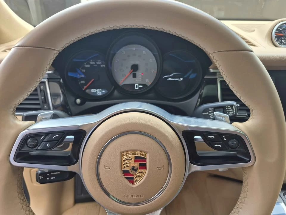 2015 Porsche Macan S - Image 9 of 19