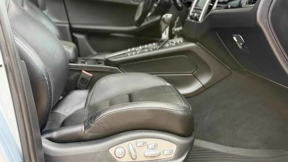 2015 Porsche Macan S - Image 18 of 20