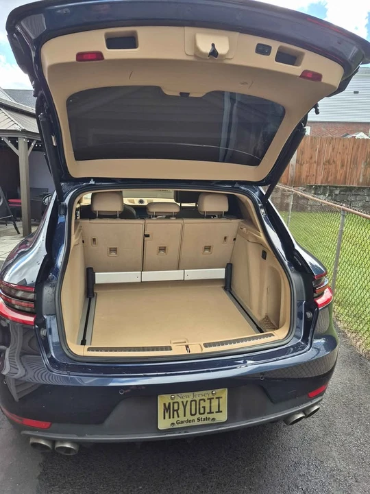 2015 Porsche Macan S - Image 18 of 19