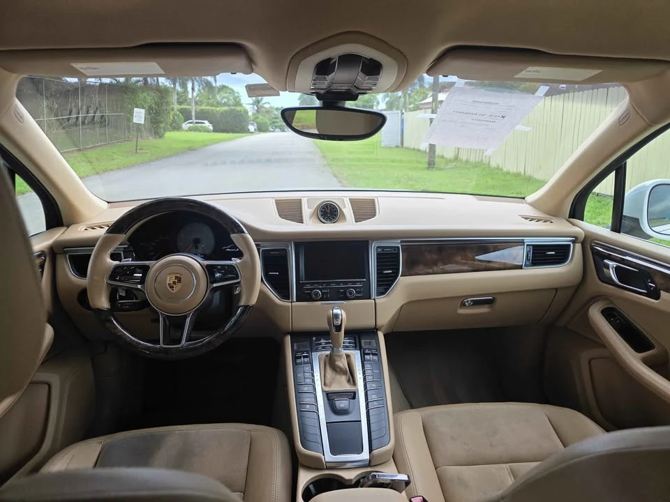 2015 Porsche Macan S - Image 7 of 9