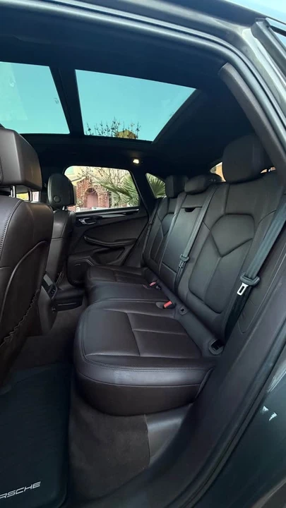 2015 Porsche Macan S - Image 13 of 18