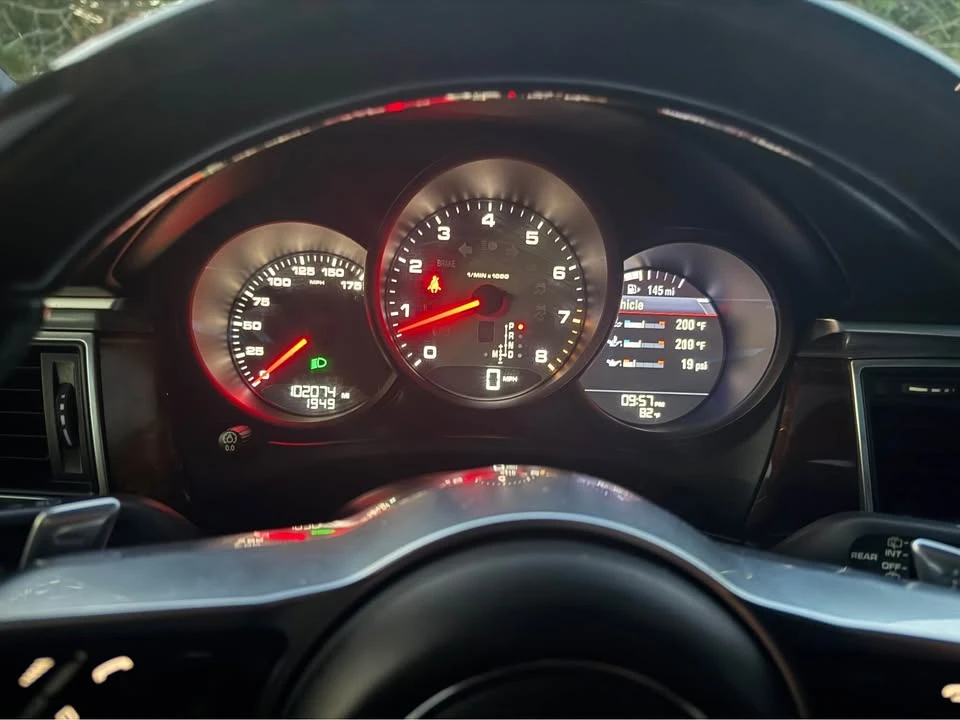 2015 Porsche Macan S - Image 16 of 18