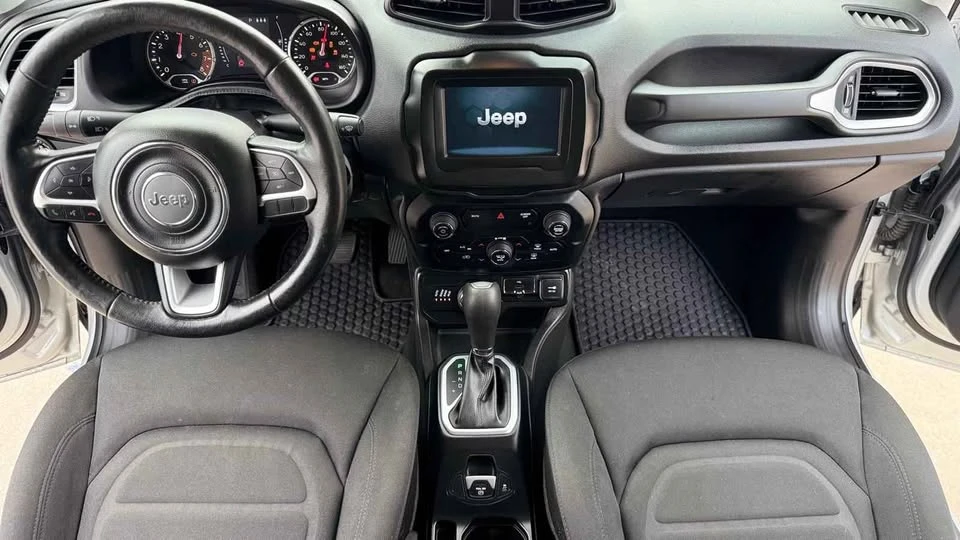 2015 Porsche Macan S - Image 19 of 20